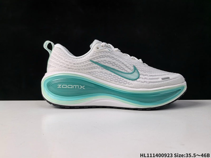 VOMERO PLUS Anti-Slip Comfort Low Running Shoe HV8154-100