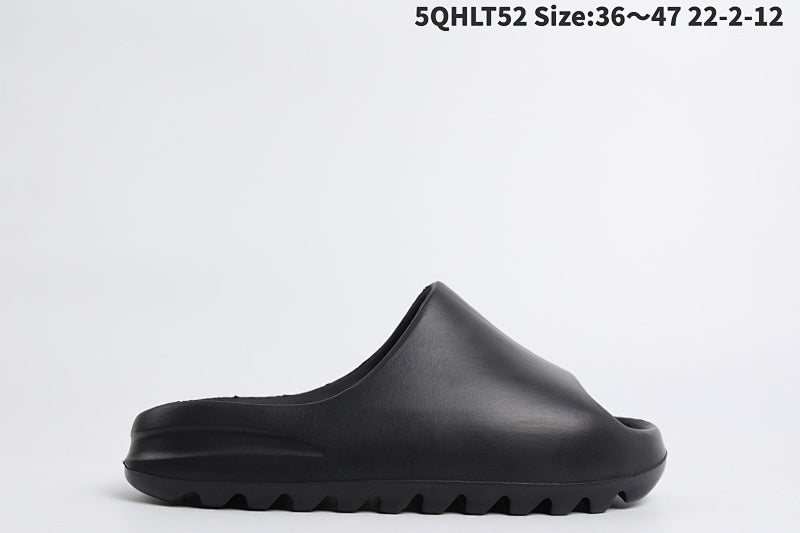 YEEZY SLIDE EVA