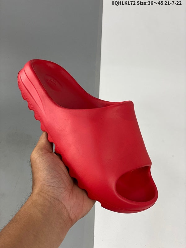 Kanye West x Yeezy Slide