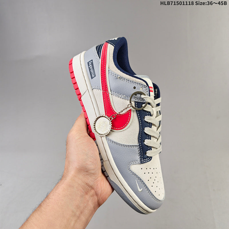 DUNK SB LOW Collaboration Dunk SB DM6868 044