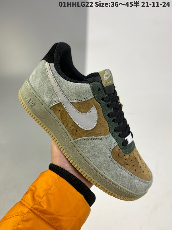 Air Force 1 Low ’07 “Christmas”