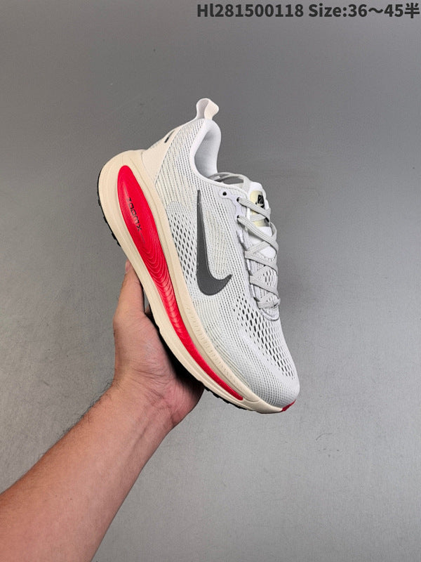 VOMERO 18 Comfortable Non-Slip Low Running Shoe: HM6803-004