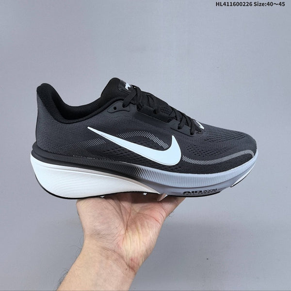 STRUCTURE PLUS Comfort Non-Slip Low ReactX Running Shoe: HQ3048-101 Black & White EUR