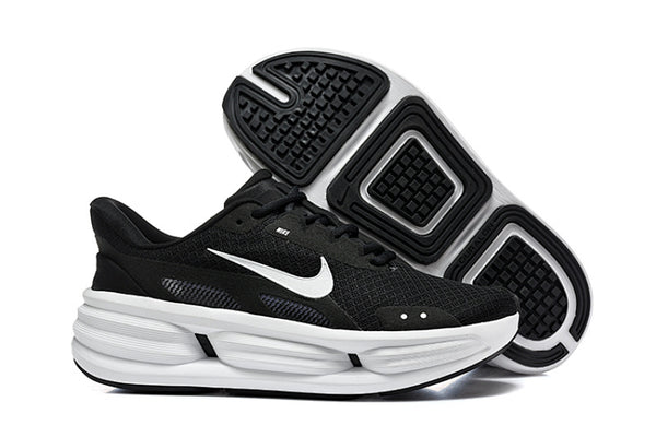 Comfort Ride EasyOn Access Comfort Running Shoe: IF4997-300 999-2 EUR