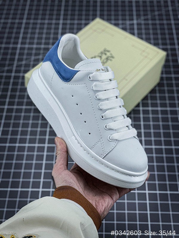 Alexander McQueen/
