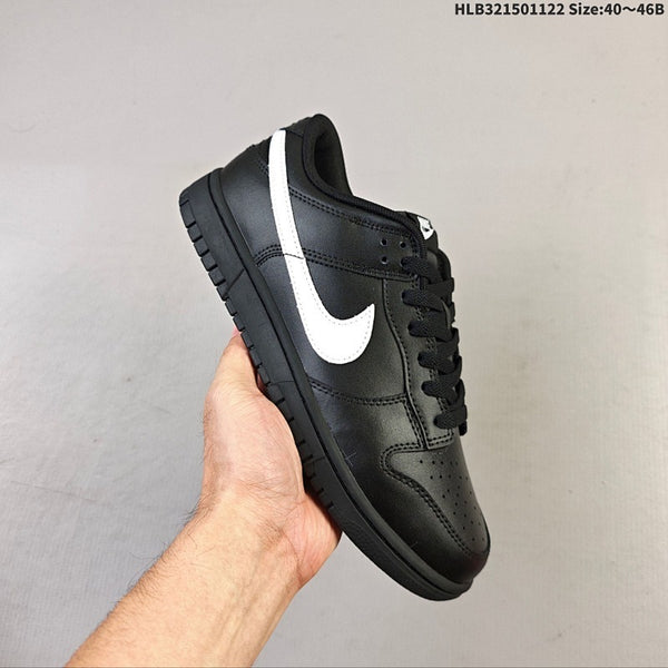 DUNK SB LOW Supreme Collaboration Dunk SB IO7606 010