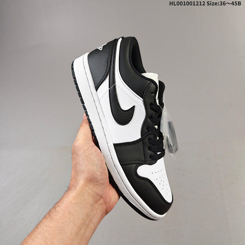 Air Jordan 1 Low "Wolf Grey" Low DC0774-105