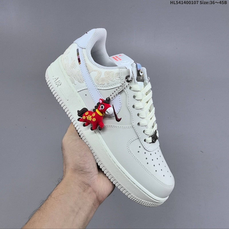 Air Force1 07 low Édition Limitée Année du Cheval IQ1119 011