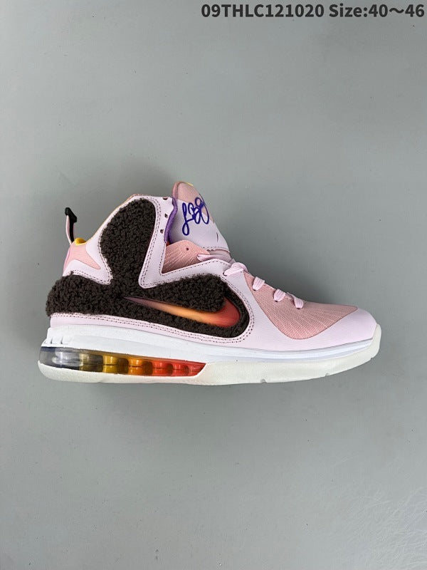 19 Chaussure Basketball DJ3908
