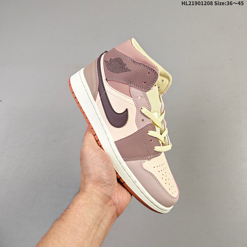 Air Jordan 1 Retro Mid AJ1 Mid Classique Rétro Casual Sport Chaussure Basketball :DO7440-821