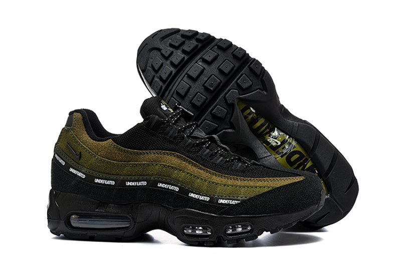 Undefeated X Air Max 95 ‘Medium Olive 1895-LM10 EUR