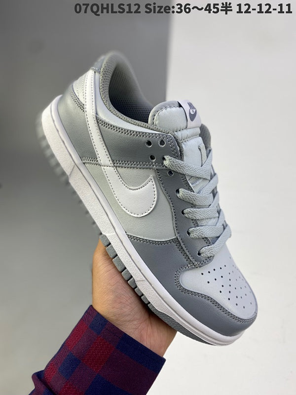 DUNK LOW SB