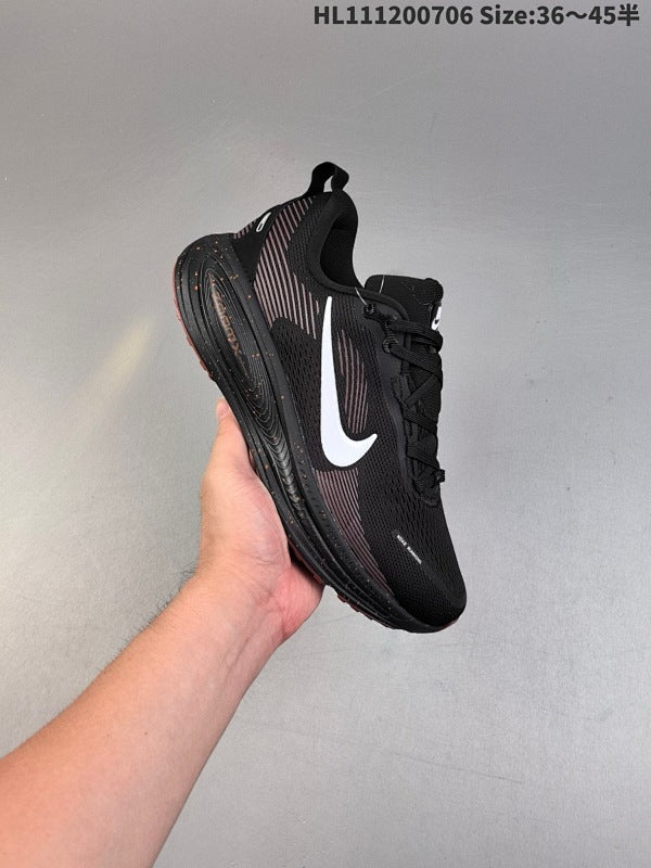 VOMERO 18 Comfortable Anti-Slip Low ReactX Running Shoe HM6803-001