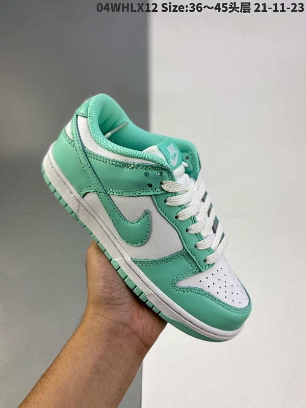 DUNK LOW SB
