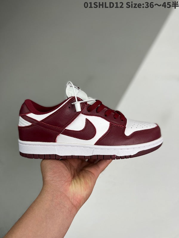 Dunk Low "Bordeaux" SB Dunk L ow